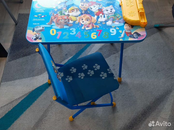 Детский столик и стульчик бу