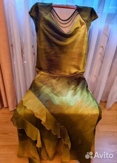 Костюм юбка и кофточка салатовый