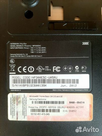 Нижняя панель ноутбука Samsung NP300E5C