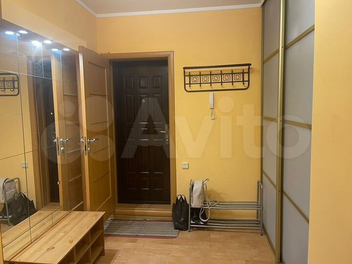 4-к. квартира, 82 м², 5/5 эт.