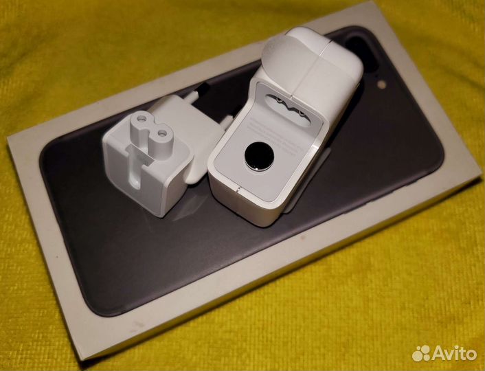 Оригинальный блок Apple 35 Ватт с 2 выходами тип C