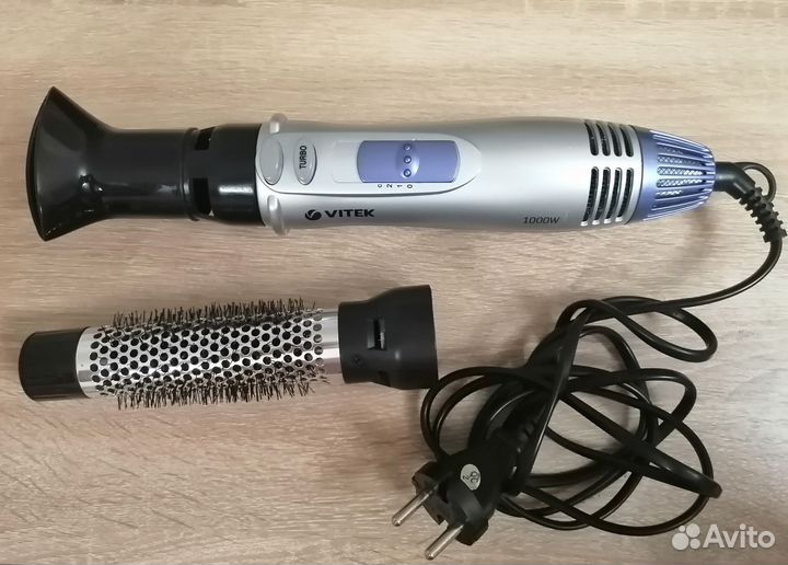 Щётка-фен Vitek VT-1318B 1000W