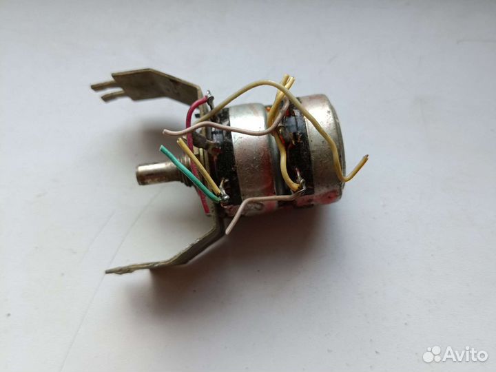 Сдвоенный переменный резистор сп-3