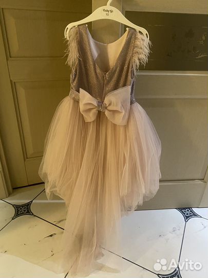 Нарядное платье для девочки 122