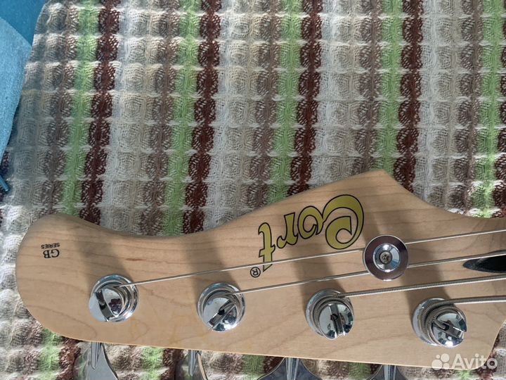 Бас гитара cort gb14pj