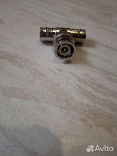 Переходник, BNC штекер - BNC 2 гнезда (BNC-T)