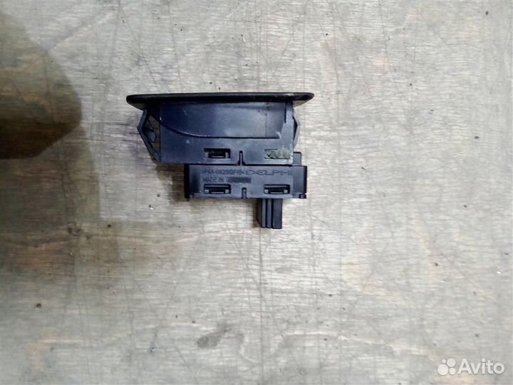 Кнопка стеклоподъемника от BMW X3 E83 2004-2010