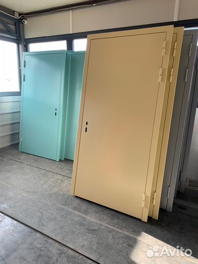 Двери металлические