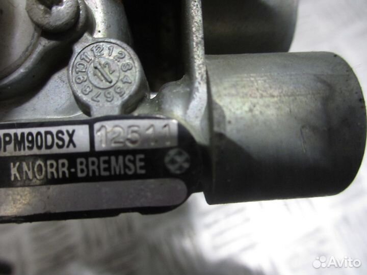 Кран стояночного тормоза DAF 1734006