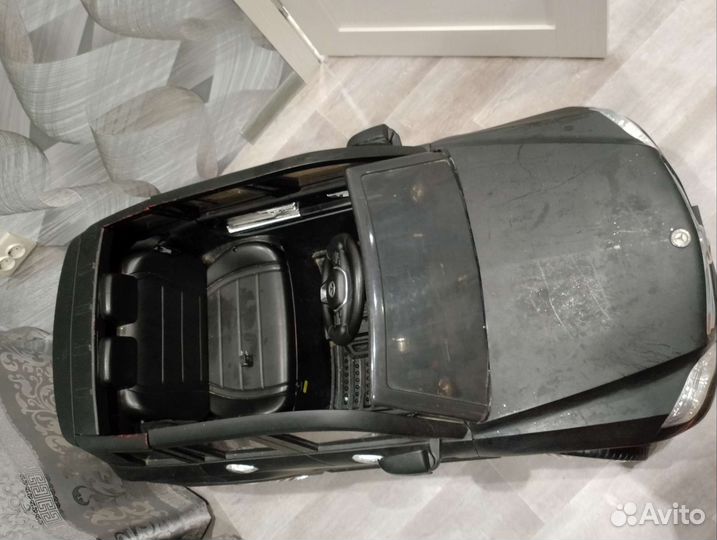 Детский электромобиль