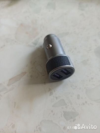 Зарядное устройство в прикуриватель