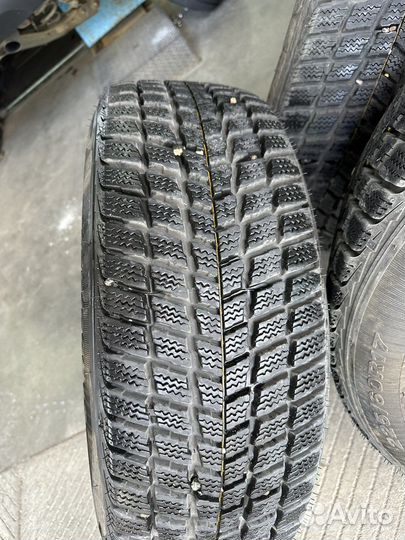 Roadstone Winguard SUV 225/60 R16 103H