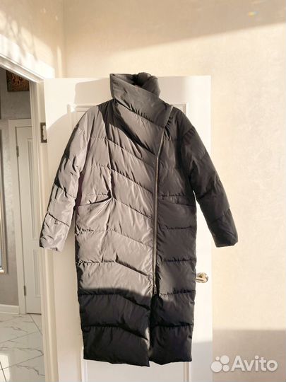 Пуховик женский длинный