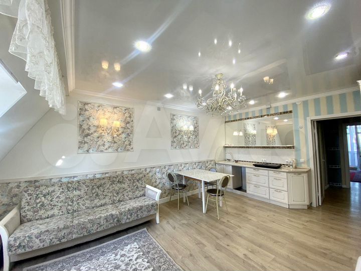 3-к. квартира, 85 м², 4/4 эт.