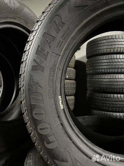 Goodyear UltraGrip SUV+ 255/60 R18