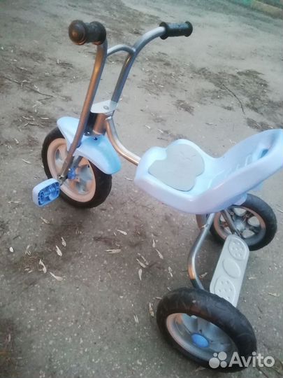 Трехколесный велосипед