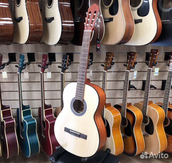 Гитара классическая Cort AC100 4/4 +чехол