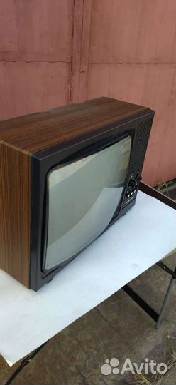 Телевизор Рекорд В350-1