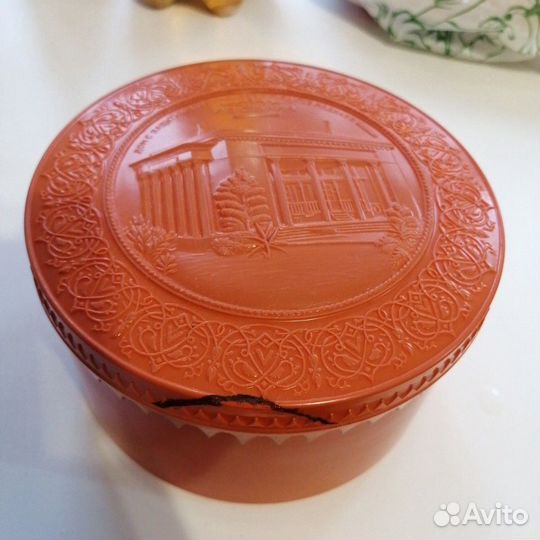 Продаю шкатулку бакелит,карболит.