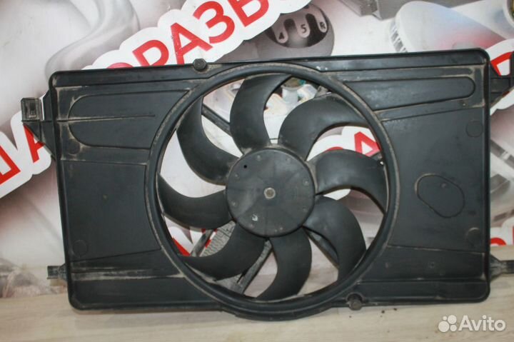 Вентилятор охлаждения Ford Focus 2