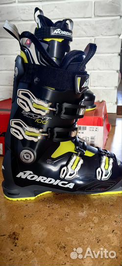 Горнолыжные ботинки