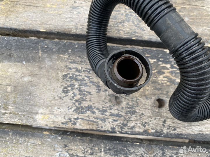 Шланг воздушный Volkswagen Passat B5
