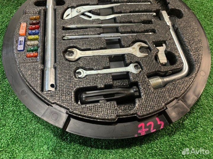 Набор дорожного инструмента Mercedes-Benz Cl-Class