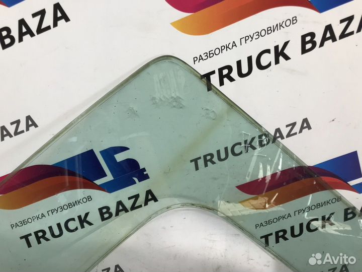 Стекло двери передней правой