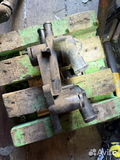 Корпус термостата Volkswagen Tiguan 1.4 TSI CAV