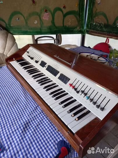 Синтезатор