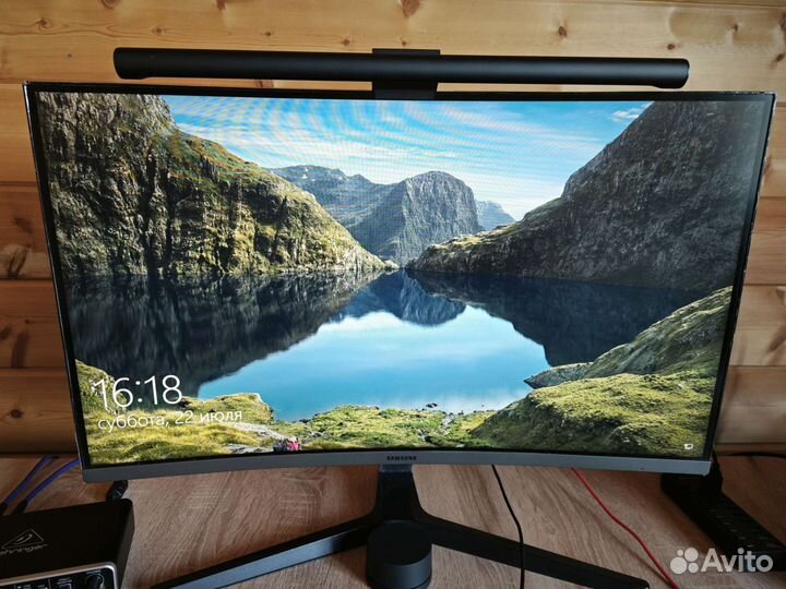 Монитор 27 Samsung C27R500FHI