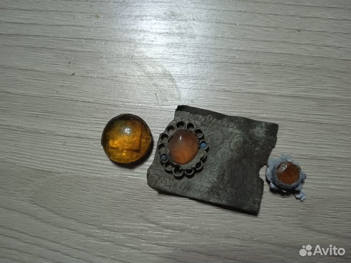 Продам янтарь копаный