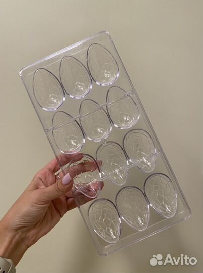 Форма для шоколада яйцо