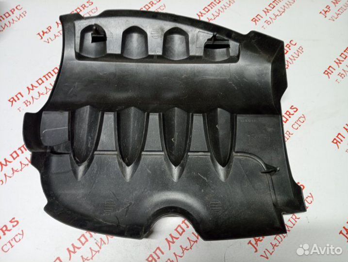 Декоративная крышка двигателя Renault Clio 3