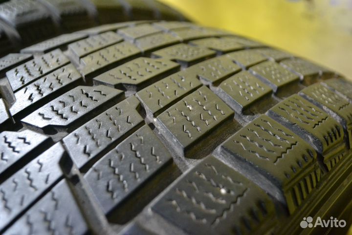 Dunlop DSX 215/60 R16