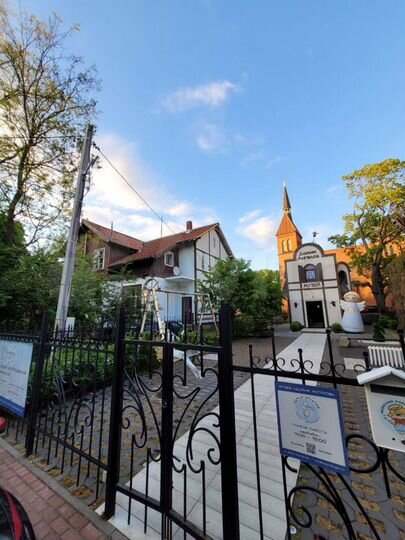 2-к. квартира, 80 м², 1/2 эт.