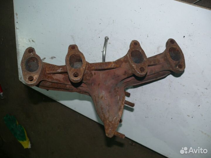 Выпускной коллектор Audi 80 B3 B4 1,8 2 л