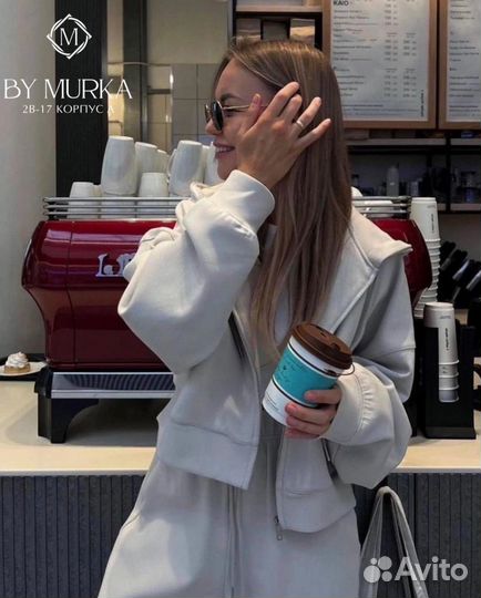 Спортивный костюм женский