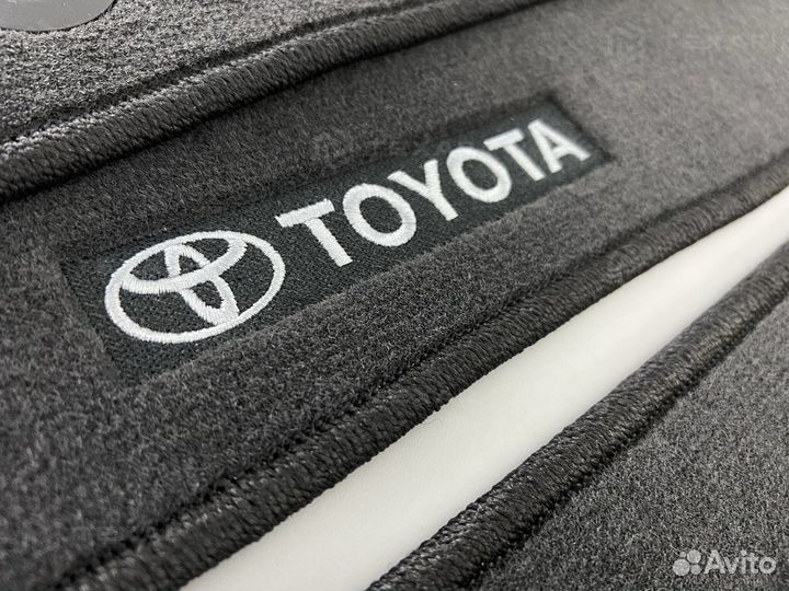 Коврики на Tovota Tundra II CrewMax