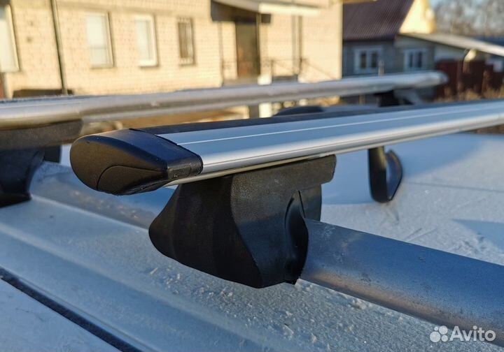 Багажник на рейлинги Интер Favorit крыло