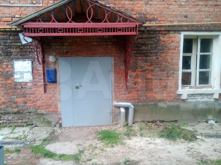 Доля в 1-к. квартире, 34,8 м², 1/2 эт.