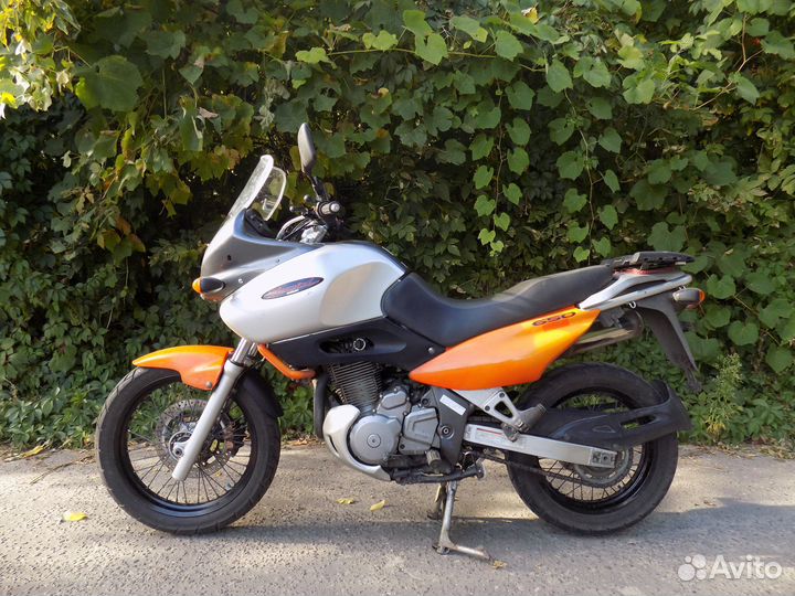 Suzuki Freewind XF650