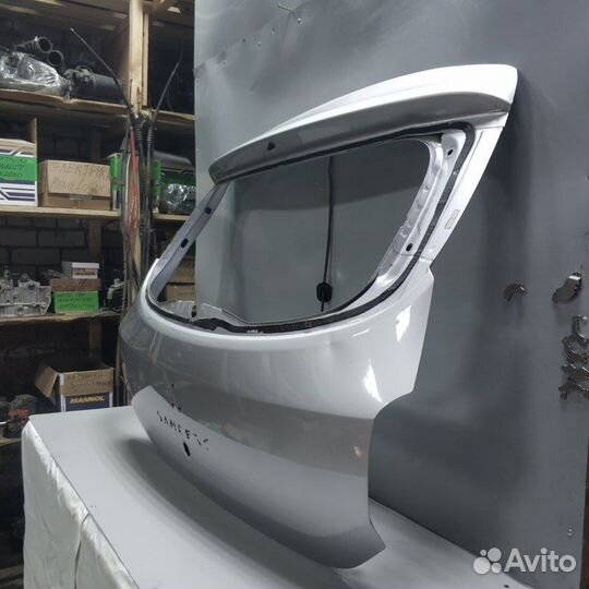 Крышка багажника Renault Sandero 2 K7M812 2019