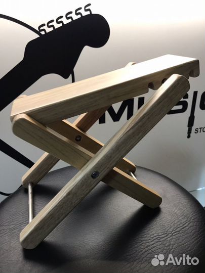 Подставка для ноги гитариста