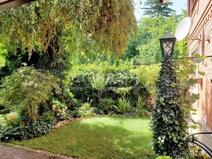 Дом 159,5 м² на участке 9 сот.