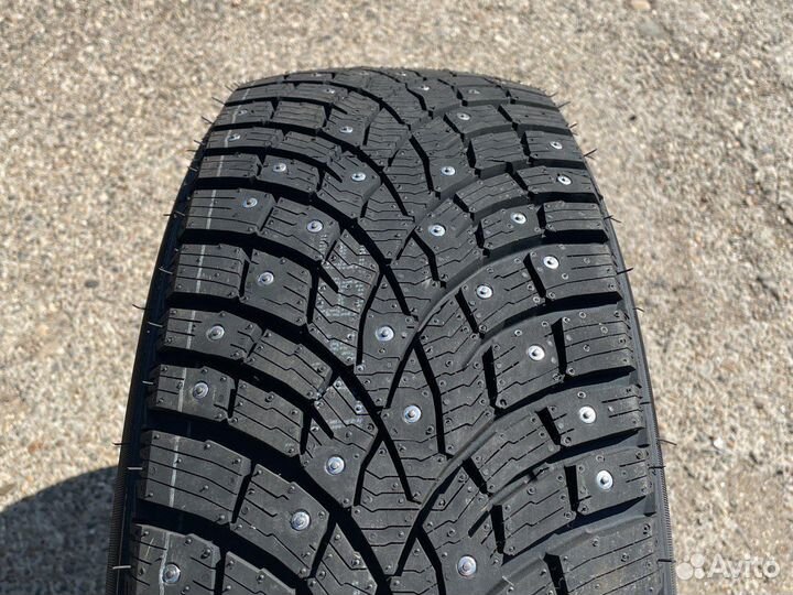 Triangle IcelynX TI501 235/35 R19