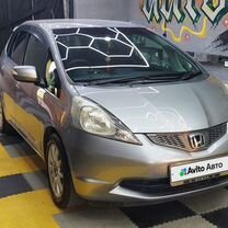 Honda Fit 1.5 CVT, 2009, 91 000 км, с пробегом, цена 915 000 руб.