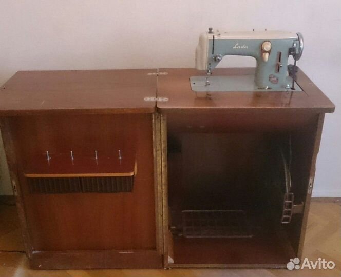 Швейная машина LADA 236-1