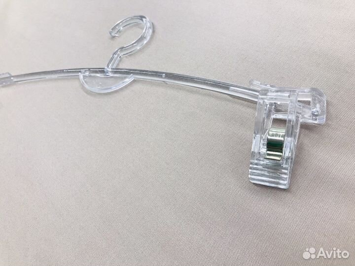 Плечики с прищепками