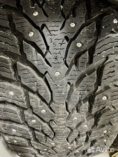 Nokian Tyres Hakkapeliitta 9 SUV 255/55 R18